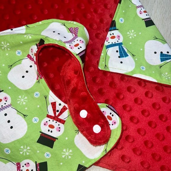 NEW Holiday Dancing Snowman - Handmade Baby Gift Set - Baby Toddler Bib & Burp - Picture 3 of 8
